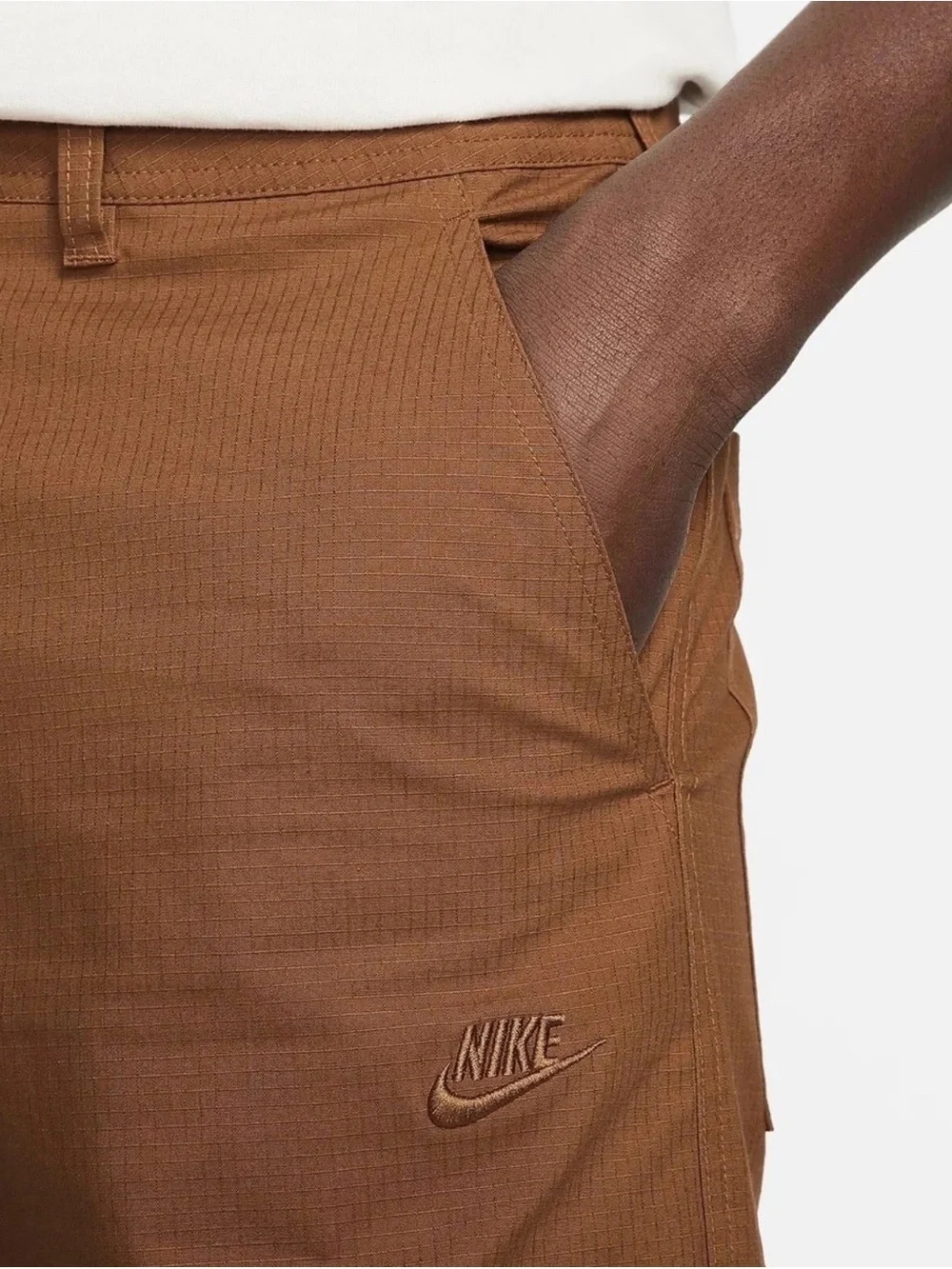 NIKE FZ5766-281 Men's Brown Cargo Pants 30x30 Standard Fit Straight Leg